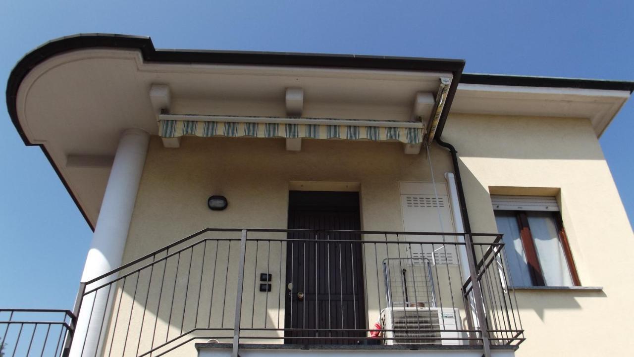 Yellow House Cir 12040 Cassano Magnago Exterior photo